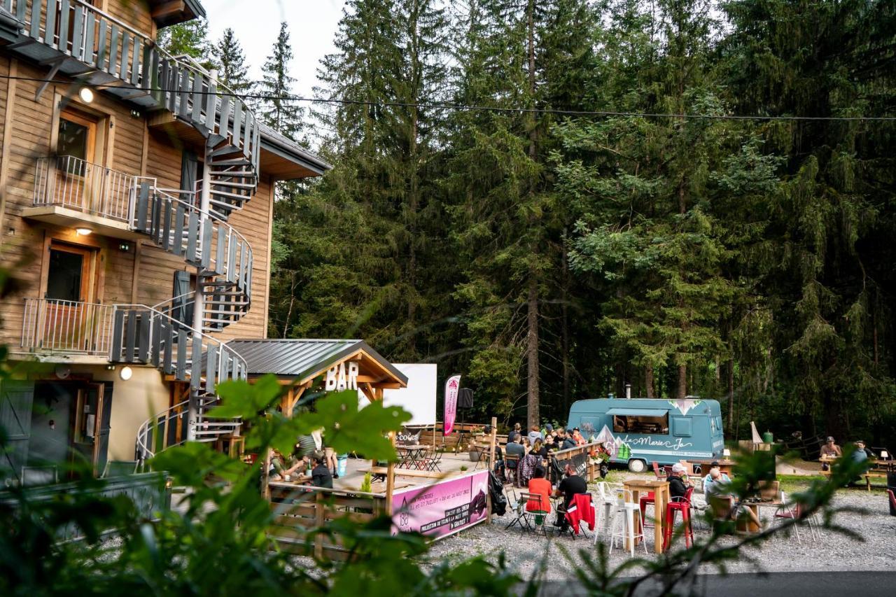 1861 Chatel Hostel Экстерьер фото
