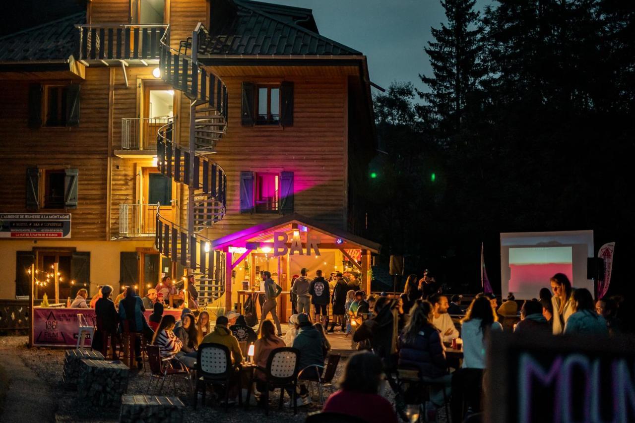 1861 Chatel Hostel Экстерьер фото