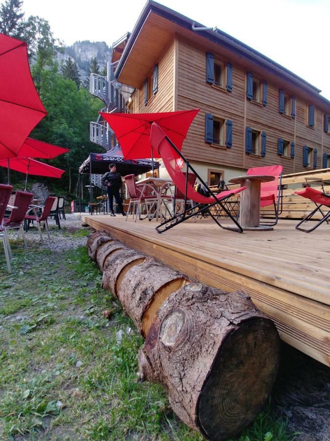 1861 Chatel Hostel Экстерьер фото